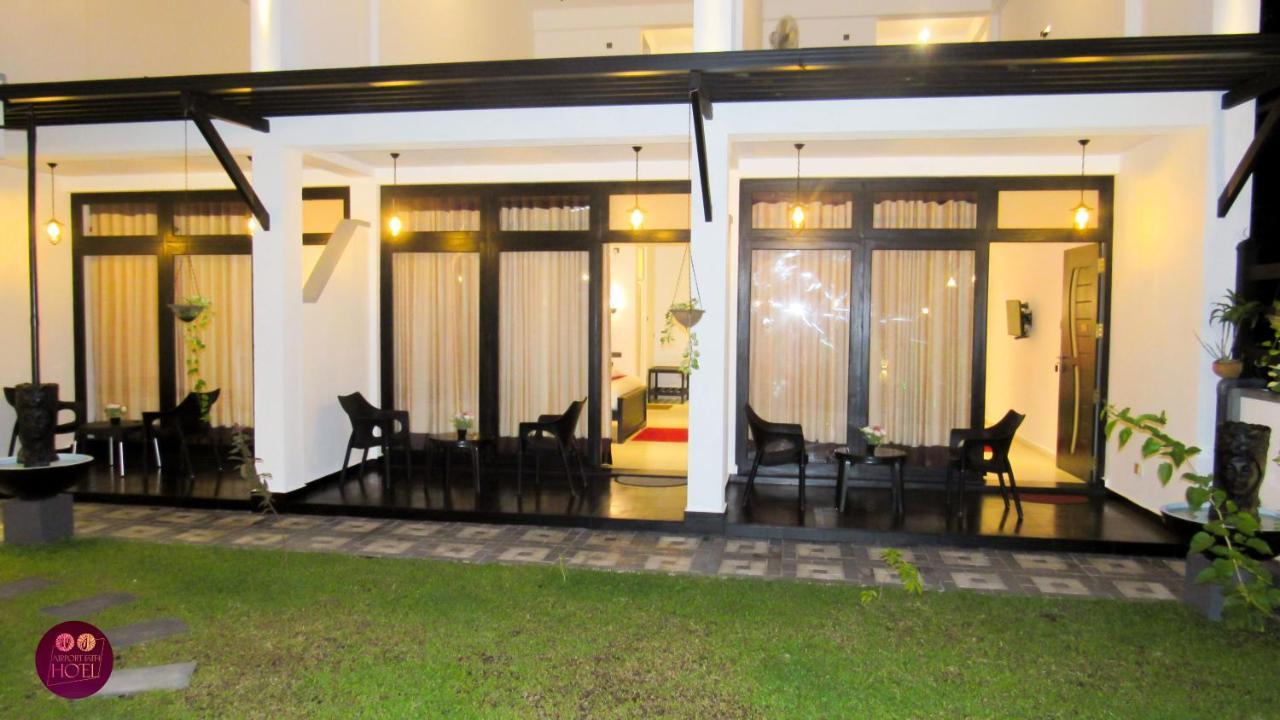 Airport Faith Hotel Katunayaka Exterior foto